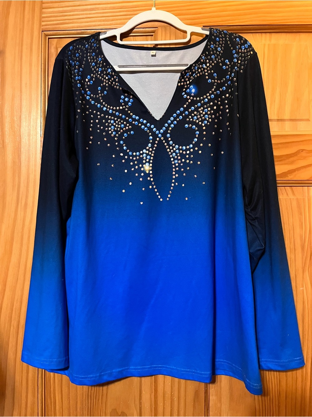 Imitation Rhinestone Ombre V-Neck Long Sleeve Top - Blue
